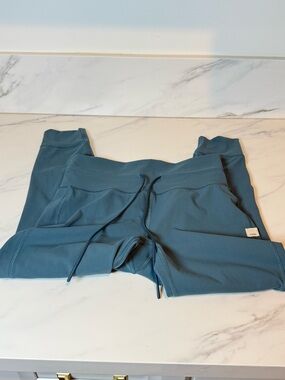 Vuori blue daily legging